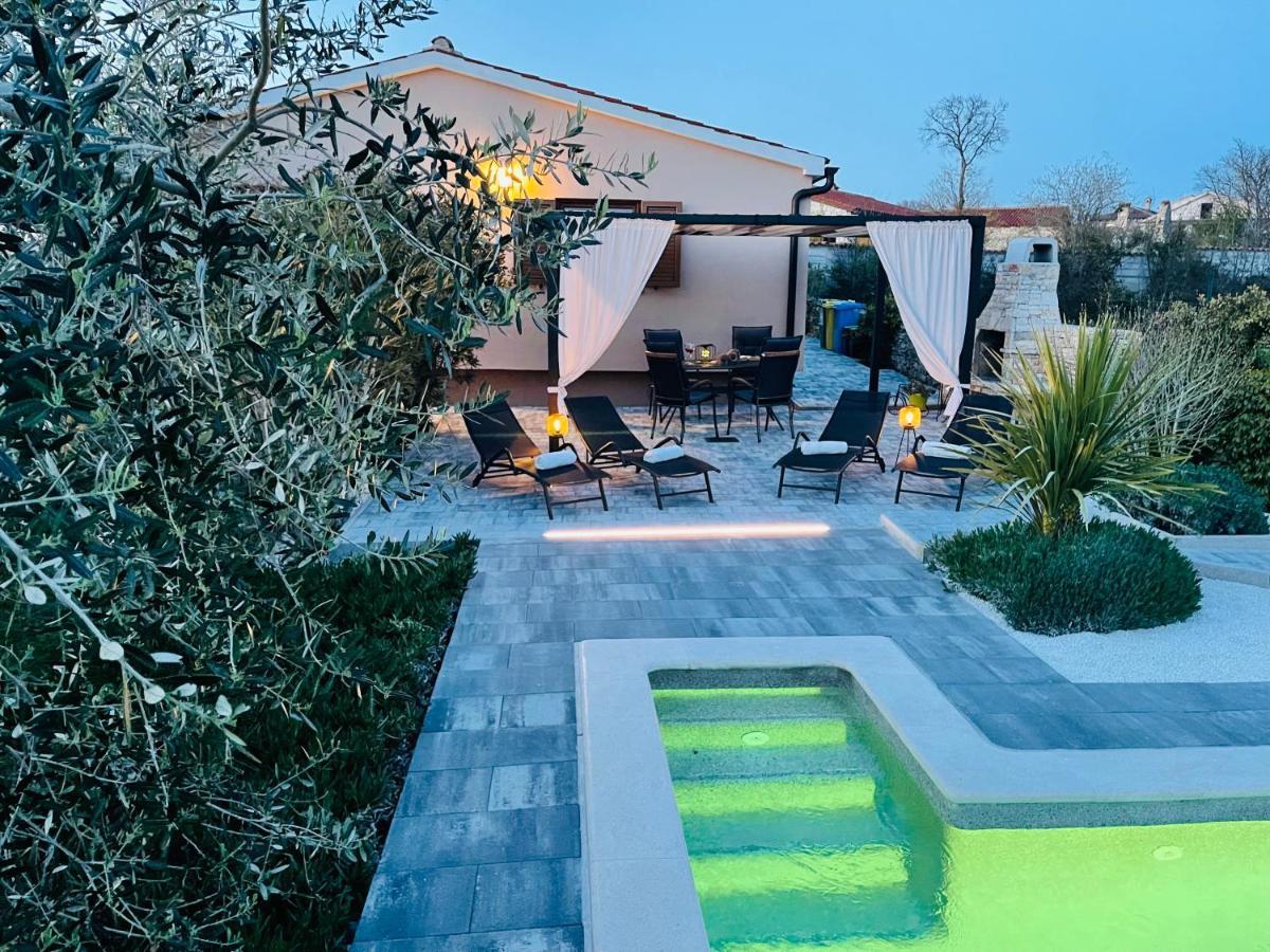 Holiday House Tesser With Pool Galizana Экстерьер фото