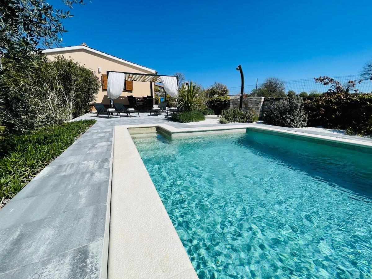 Holiday House Tesser With Pool Galizana Экстерьер фото